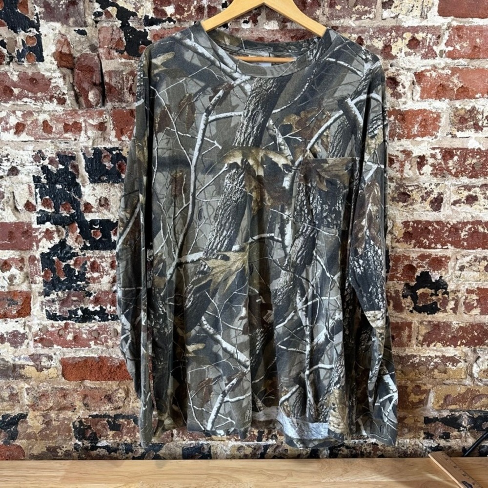 Liberty Realtree hardwoods Camo Long Sleeve Mens T-shirt 2XL XXL